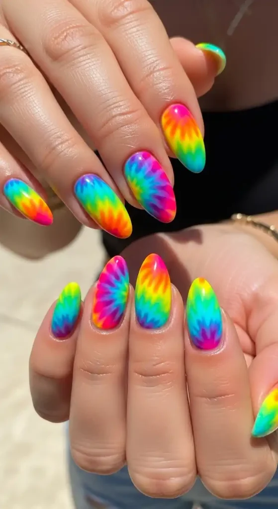 tie-dye-color-pop-nails