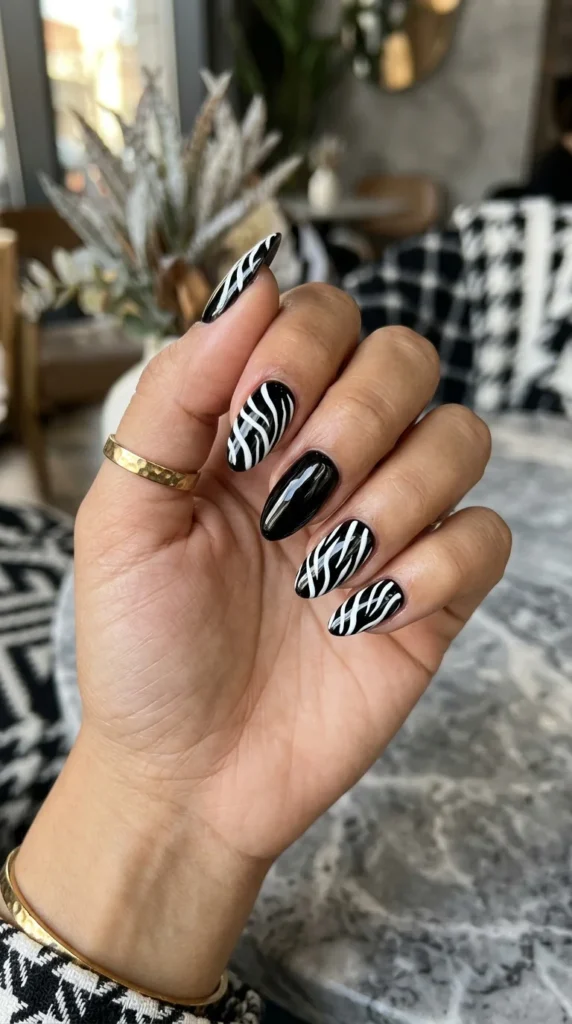 Reverse-Zebra-Print-Nails