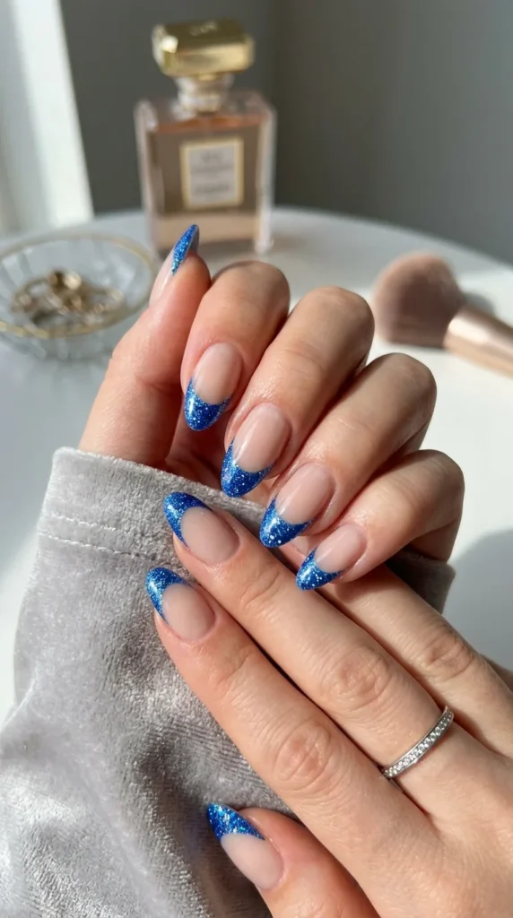 blue-glitter-nail-inspiration
