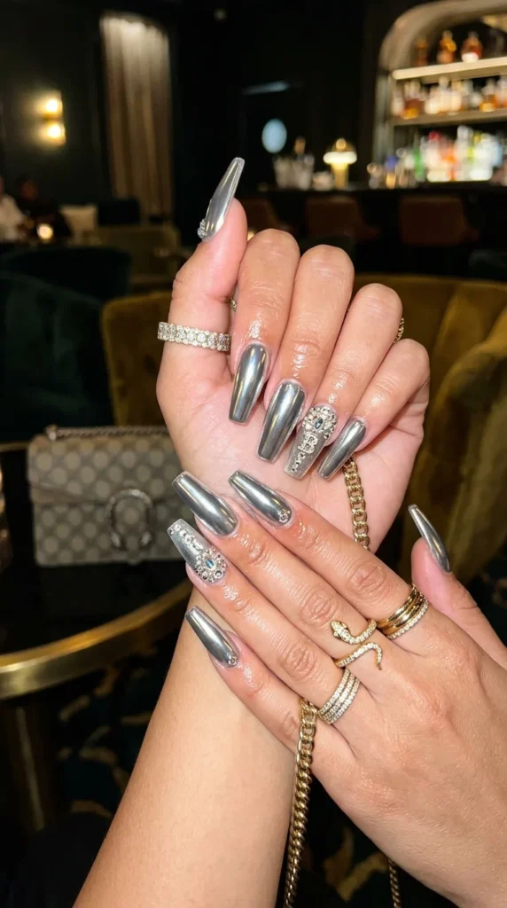 chrome-mirror-baddie-nails