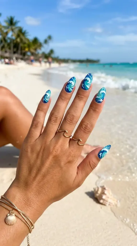 ocean-wave-nail-art
